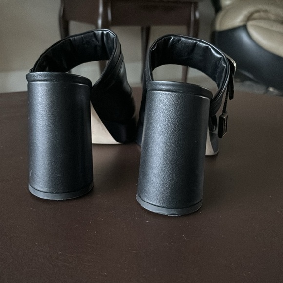 Napoleoni Made in Italy Black Circular Heel - Picture 4 of 9